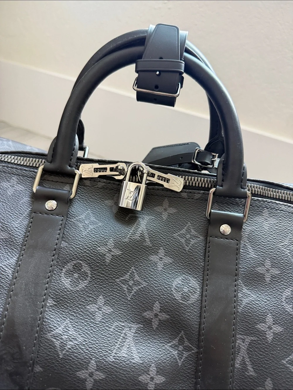 LOUIS VUITTON Keepall Bandoulière 55